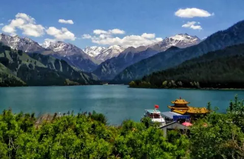 江布拉克旅游 江布拉克距离乌鲁木齐有多远  新疆的江布拉克在哪儿